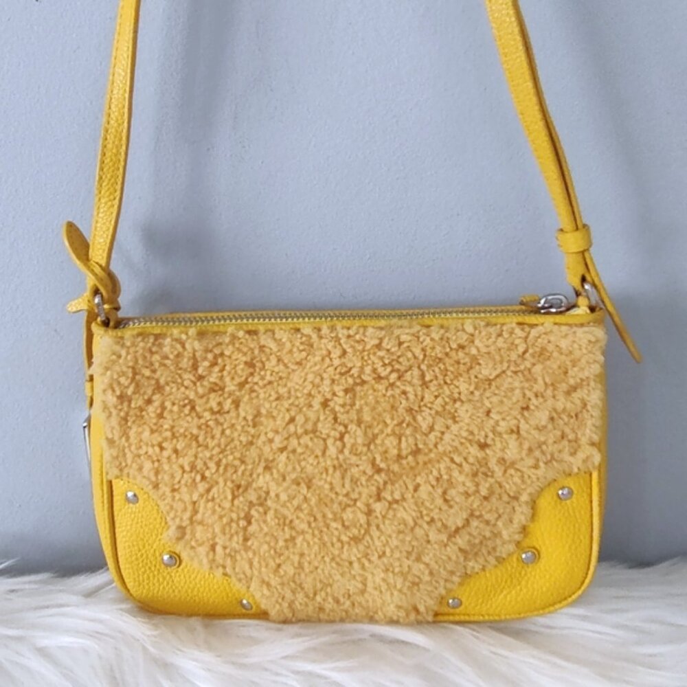 Coach Rhyder shearling crossbody bag #36490 EUC - Picture 4 of 9